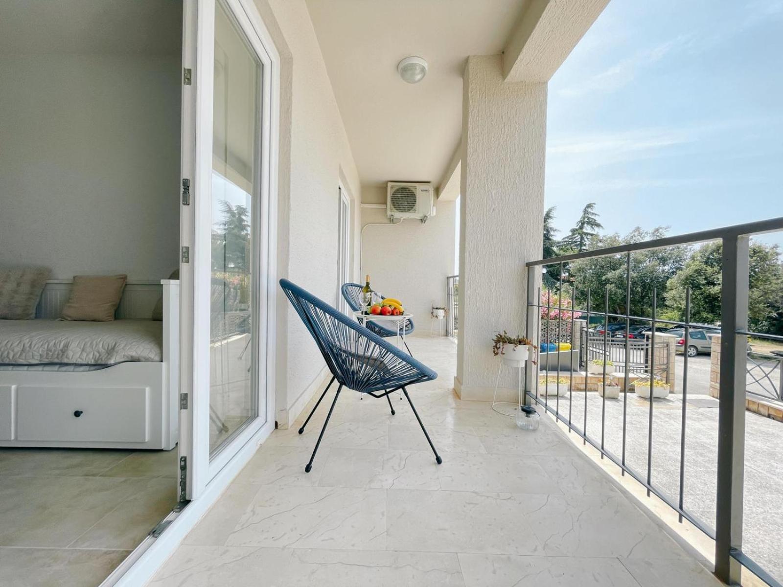 Caramel Comforts With Sea View In Stinjan Only 300 Meters From The Beach Pula Exterior photo